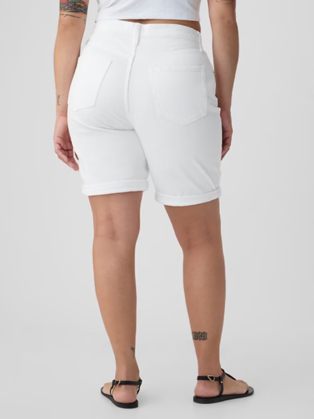 GAP 9" Bermuda Short Women’s 20/35 White Rolled-Hem Denim